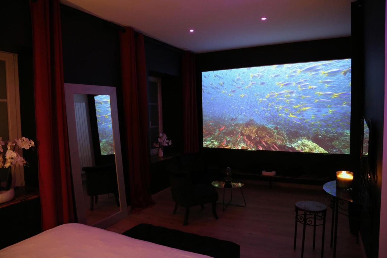 Love Room Gold - Les Delices Rooms 昂热 外观 照片