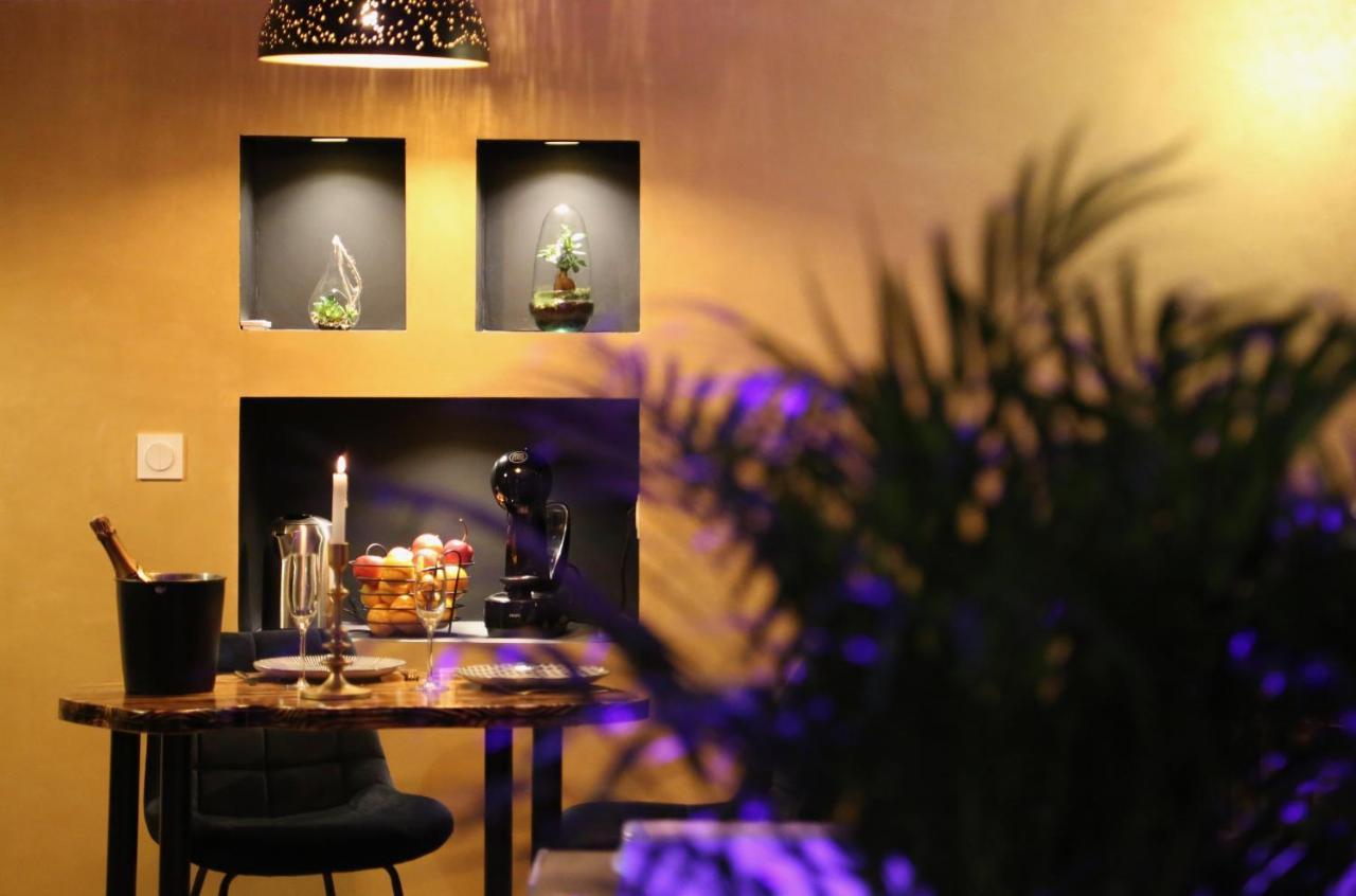 Love Room Gold - Les Delices Rooms 昂热 外观 照片